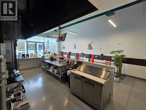 Calgary, AB T3R0K4,3145, 2 Royal Vista Link NW