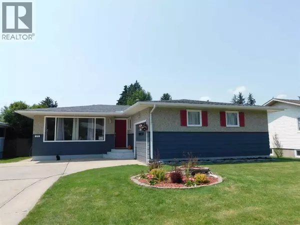 315 6 Street W, Brooks, AB T1R0B4