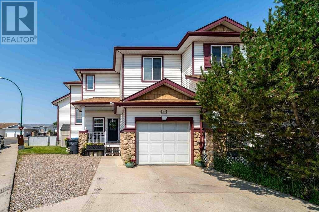 25 Stonegate Crescent SE, Medicine Hat, AB T1B4L3