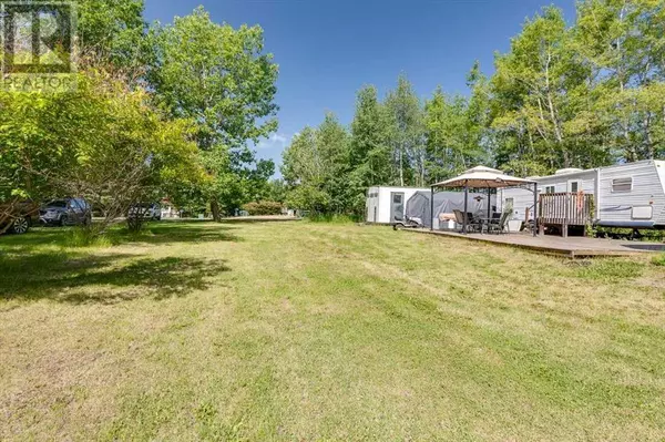 Rural Ponoka County, AB T0J2J0,2 Ridge Drive