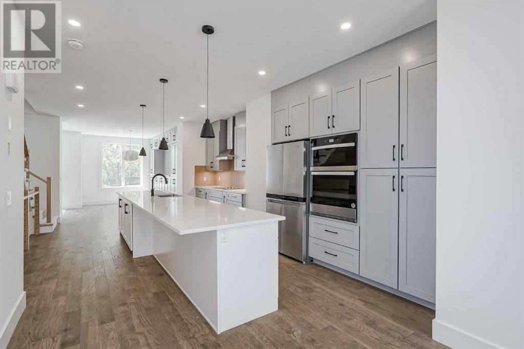 Calgary, AB T2M2K6,436 28 Avenue NW