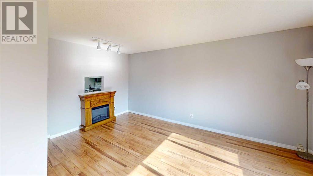 Lethbridge, AB T1K3M5,19, 3406 20 Avenue S