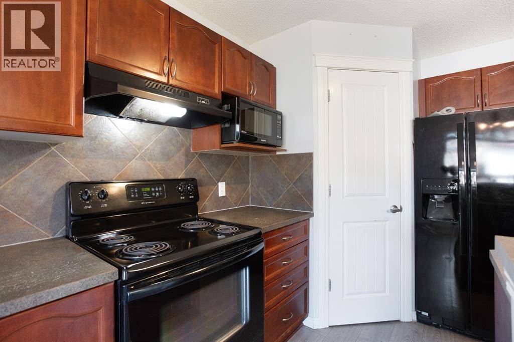 Airdrie, AB T4B0E1,588 Morningside Park SW
