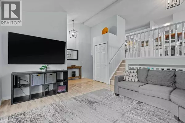 Calgary, AB T2Y1Y9,95 Shawglen Way SW