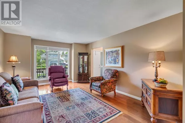 Calgary, AB T2Y2V9,34 Evergreen Terrace SW