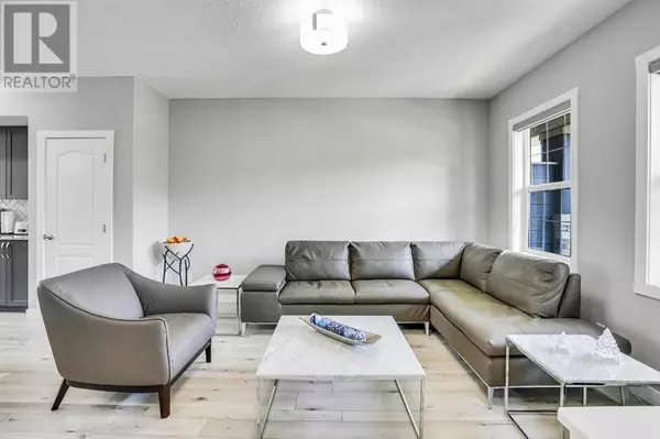 Calgary, AB T2X2J4,1370 Legacy Circle SE
