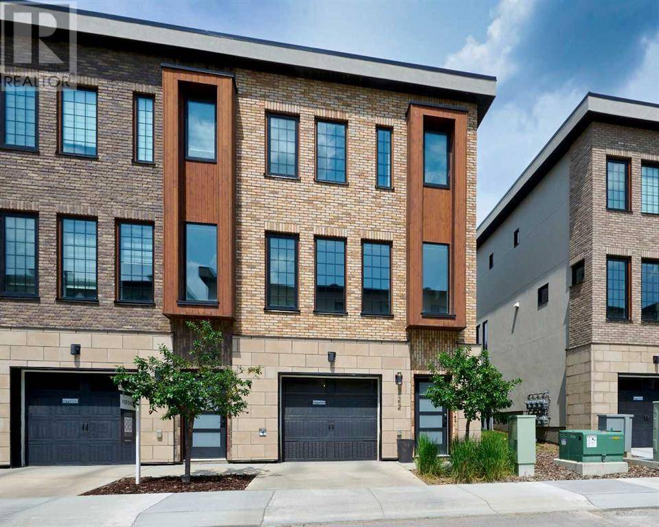 222, 81 Greenbriar Place NW, Calgary, AB T3B6J1