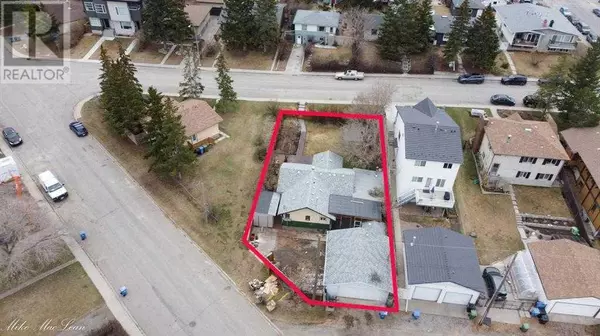 7724 47 Avenue NW, Calgary, AB T3B1Z1