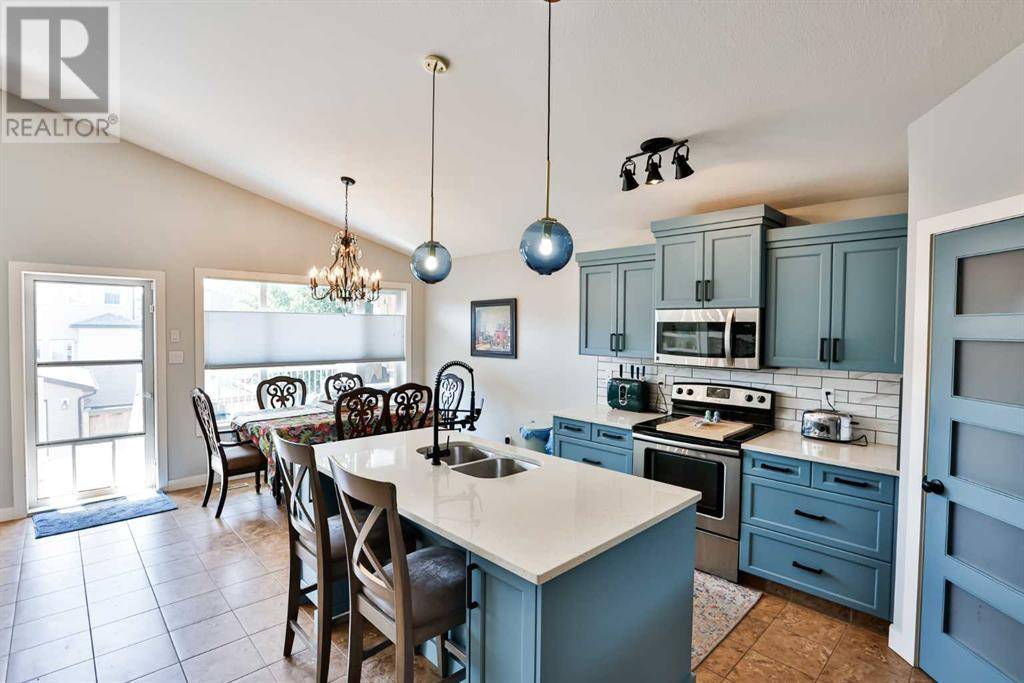 Lethbridge, AB T1J5G6,121 Northlander Bend W