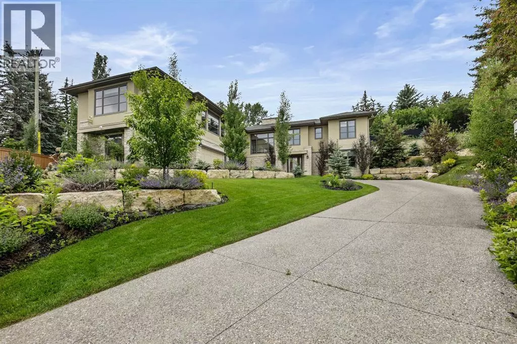 Calgary, AB T2V5G4,215 Patton Court SW