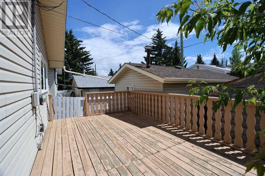 Calgary, AB T2W1Y2,2835 Cedarbrae Drive SW