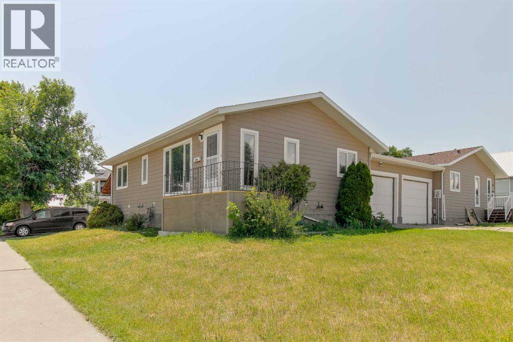 207 1 Street W, Cardston, AB T0K0K0