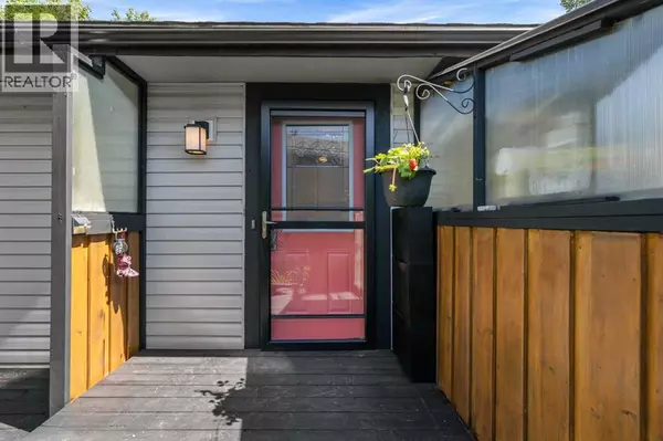 Calgary, AB T3G1R5,136 Ranchview Court NW