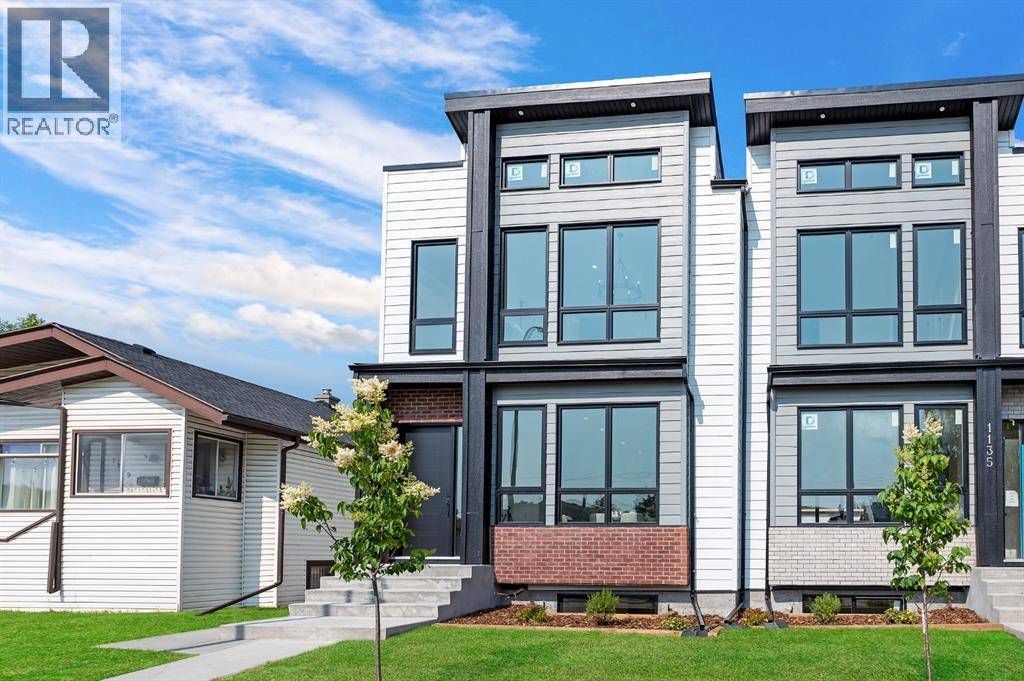 Calgary, AB T3C1X5,1137 41 Street SW