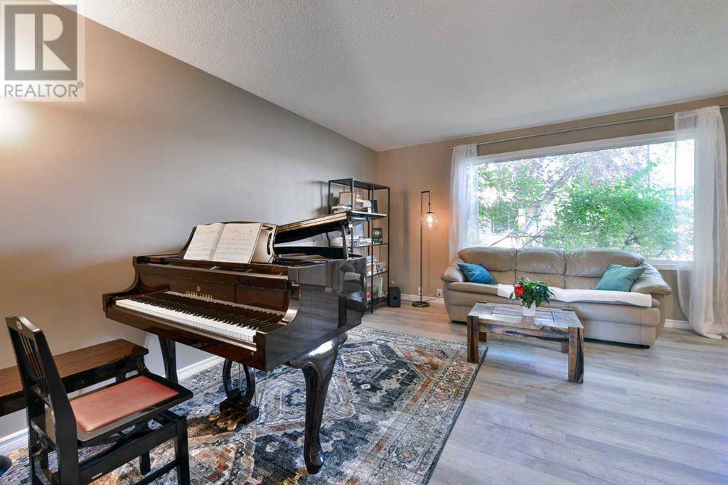 Calgary, AB T2W2N7,90, 630 Sabrina Road SW