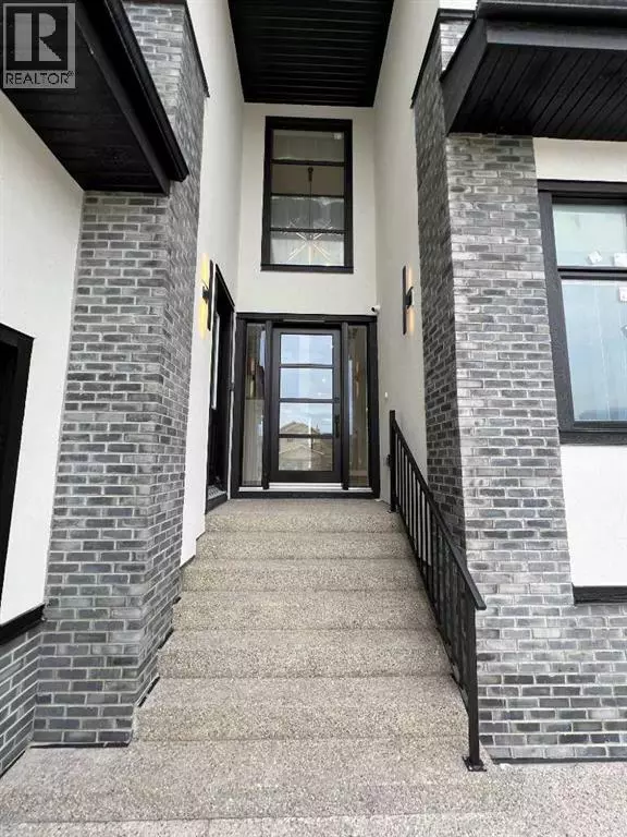 Chestermere, AB T1X0A2,236 East Lakeview Place