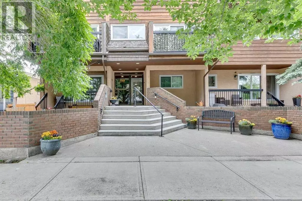 Calgary, AB T2E3W2,14, 722 4A Street NE