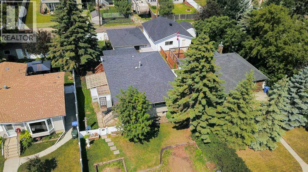 Didsbury, AB T0M0W0,1328 24 Street