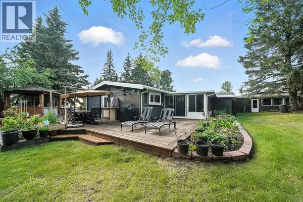 26439 Township Road 382, Rural Red Deer County, AB T4E1G7