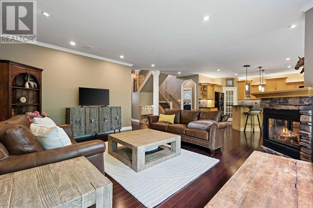 Calgary, AB T2Y3B1,14253 Evergreen View SW