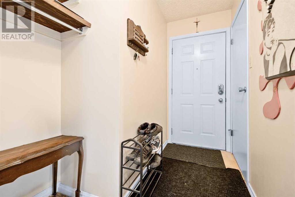 Red Deer, AB T4R1M8,219, 54 Bell