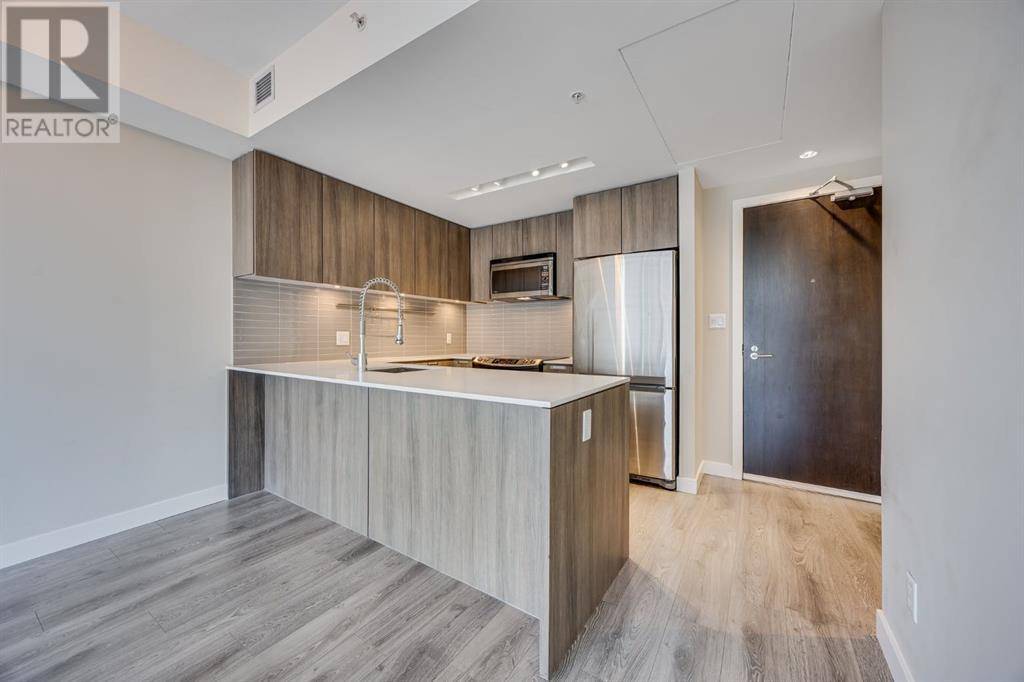 Calgary, AB T2R0X4,1010, 626 14 Avenue SW
