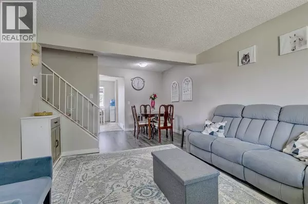 Calgary, AB T2W4B2,85 Cedardale Crescent SW
