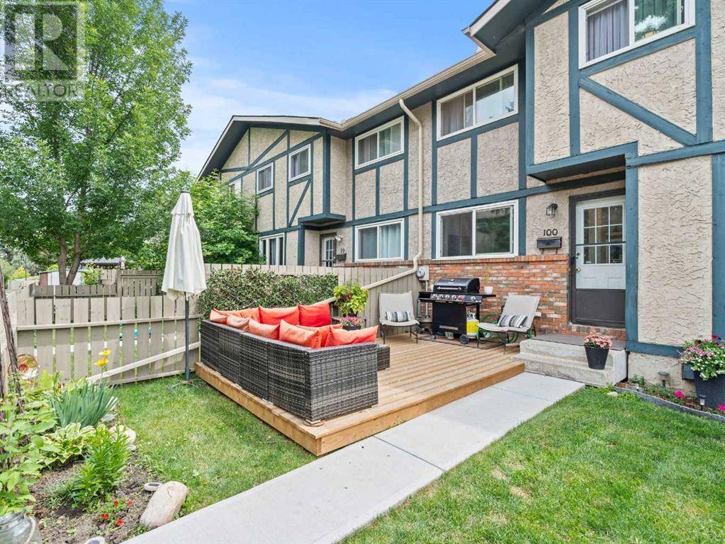 100, 203 Lynnview Road SE, Calgary, AB T2C2C6
