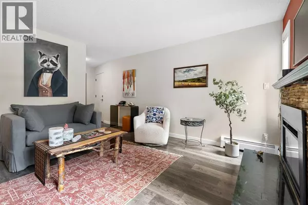 Calgary, AB T2E3S9,202, 825 4 Street NE