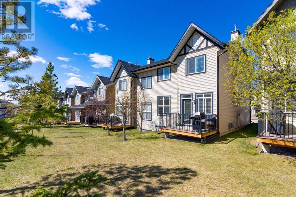 Calgary, AB T3G5Z7,243 Rockyspring Grove NW