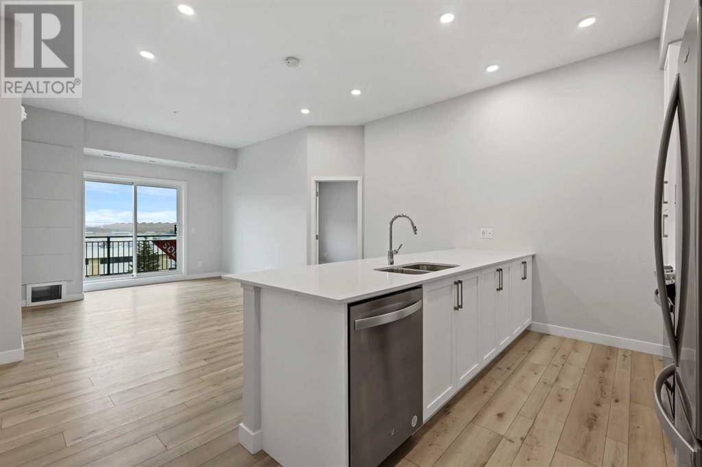 Calgary, AB T2C5W9,423, 255 Les Jardins Park SE