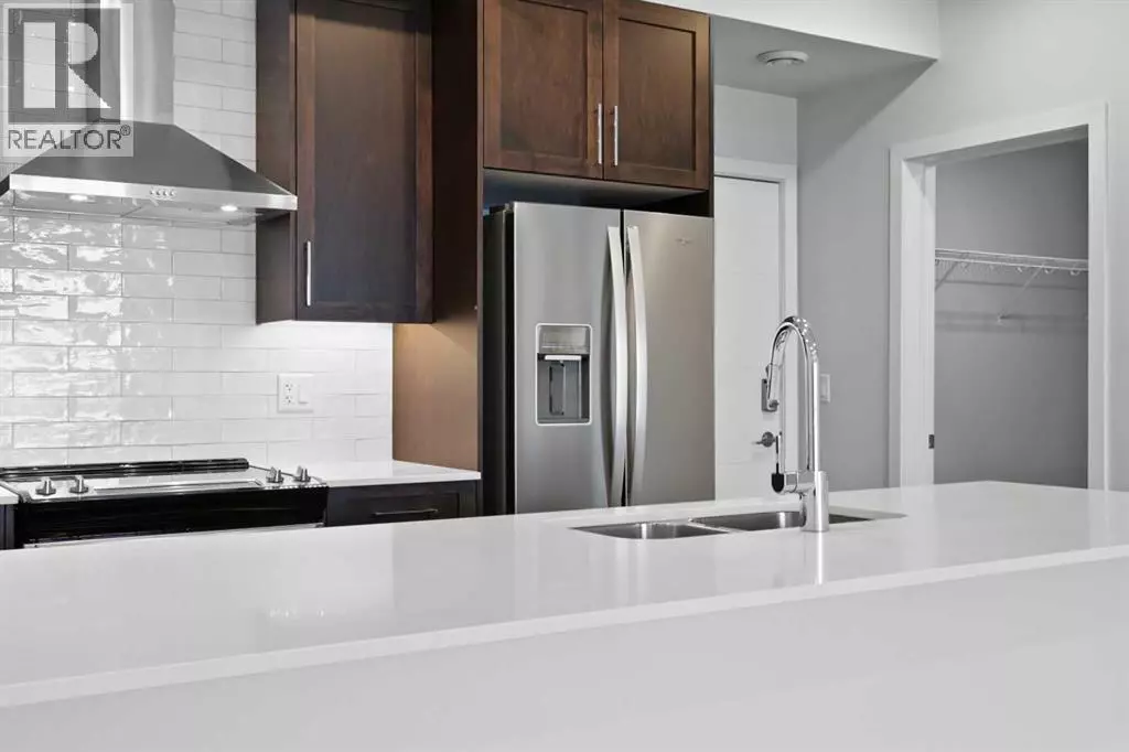 Calgary, AB T2C5V3,320, 255 Les Jardins Park SE