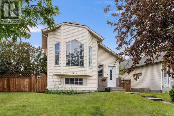 7136 Laguna Way NE, Calgary, AB T1Y7B2