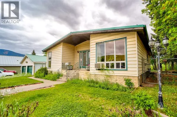 8126 20 Avenue, Coleman, AB T0K0M0