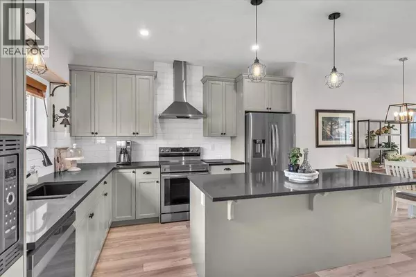 70 Haskayne Drive NW, Calgary, AB T3L0H1