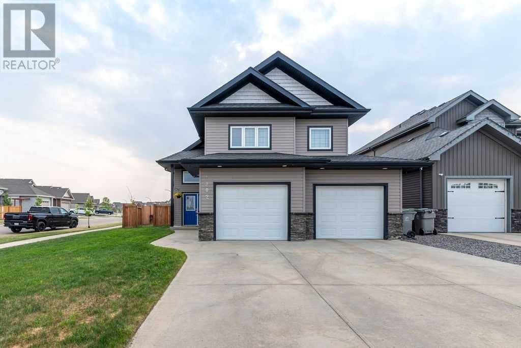 1802 59B AvenueClose, Lloydminster, AB T9V3P5