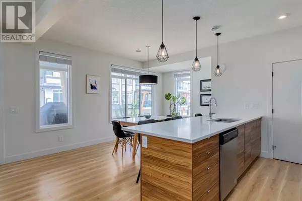 Calgary, AB T3M3A7,21, 230 Seton Passage SE