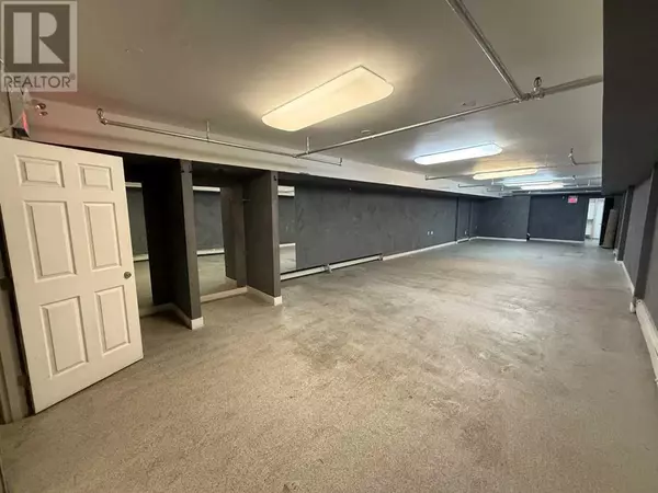 Calgary, AB T2T0E3,1314 17 Avenue SW
