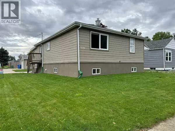 5226 43 Avenue, Taber, AB T1G1B6