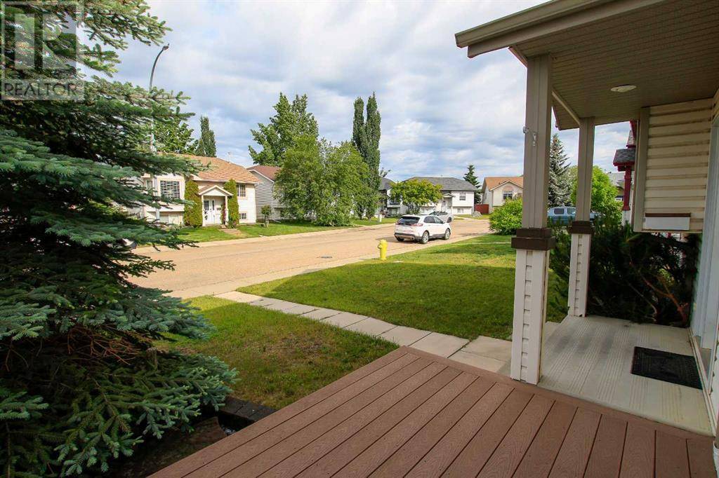 Blackfalds, AB T0M0J0,108 Briarwood Crescent