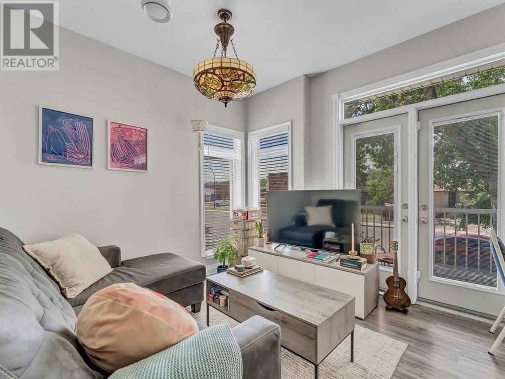 Medicine Hat, AB T1A0Z8,6, 902 Dominion Street SE