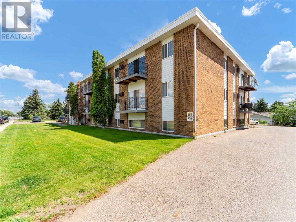 Medicine Hat, AB T1A7M1,207, 663 12 Street NW
