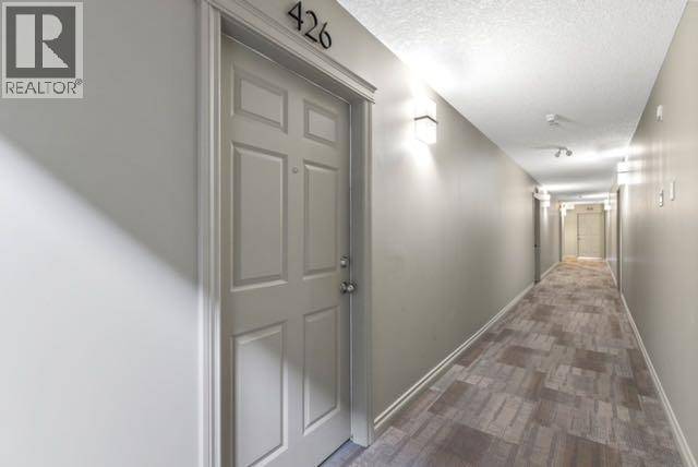 Calgary, AB T2E0C7,426, 930 Centre Avenue NE