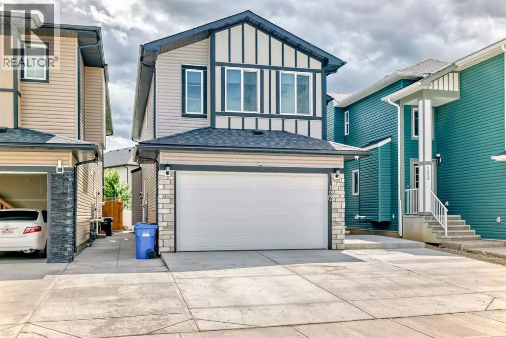 Calgary, AB T3J2K3,127 Saddlecrest Grove NE