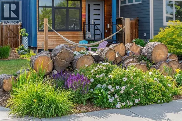 Calgary, AB T3B2P2,4619 80 Street NW