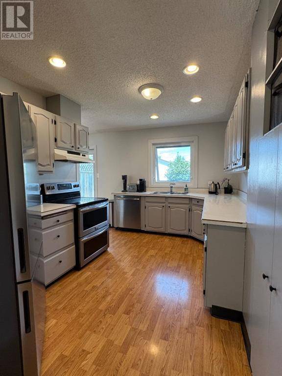 Fairview, AB T0H1L0,10328 105 Avenue