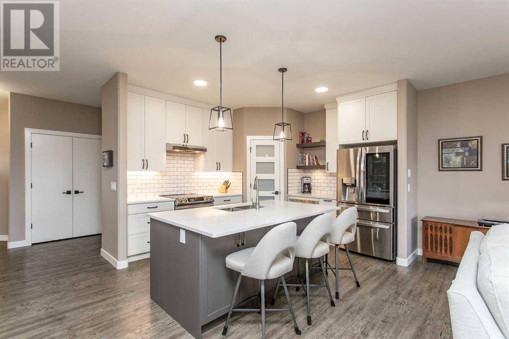 Sylvan Lake, AB T4S0K8,402, 5300 60 Street