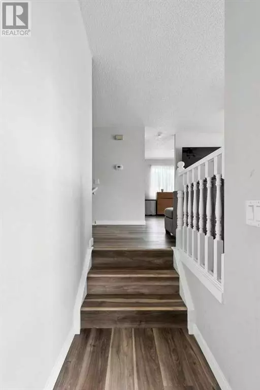 Calgary, AB T3K3M1,30 Macewan Ridge Place NW