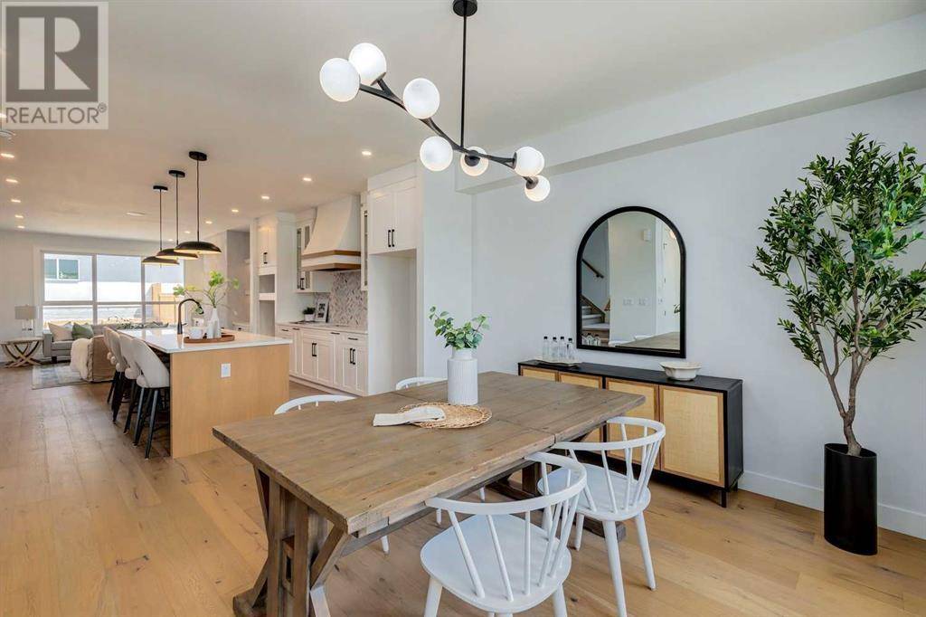 Calgary, AB T3B0V7,5030 20 Avenue NW