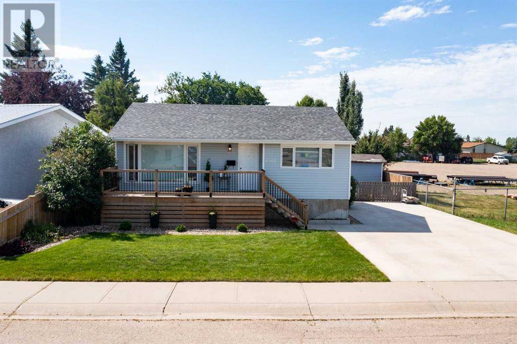 4502 Heritage Place, Taber, AB T1G1A1